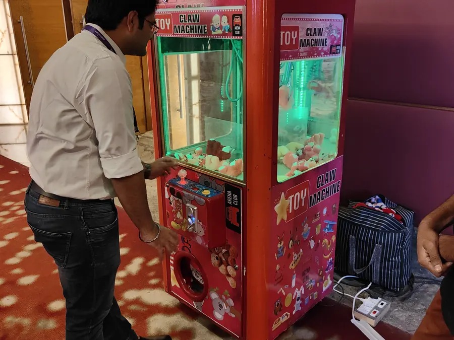 Toy Catcher Claw Machine On Rent at an Ahmedabad festival fair