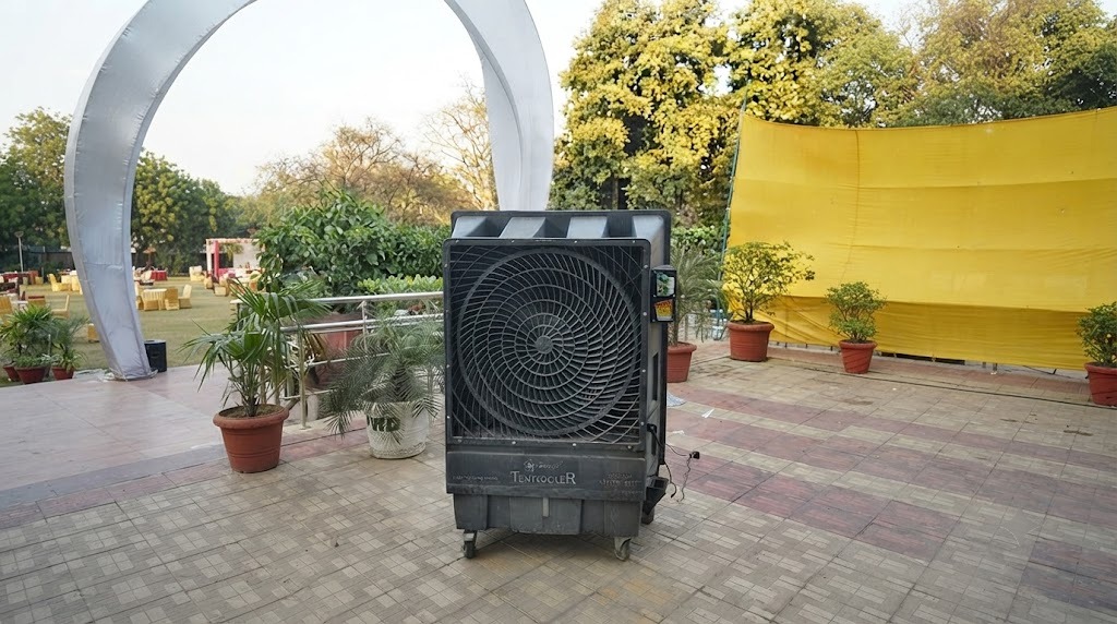 Mist Fan On Rent at an Indore wedding lawn function