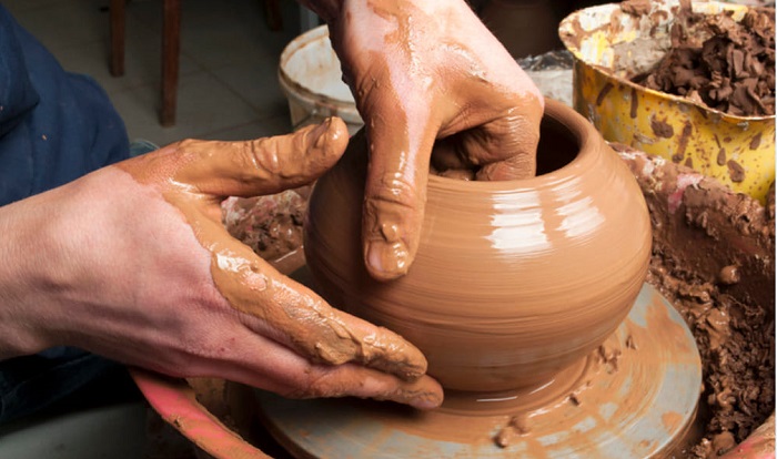 Pottery Artist On Rent